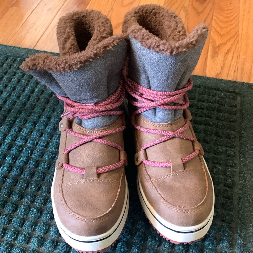 Winter boots